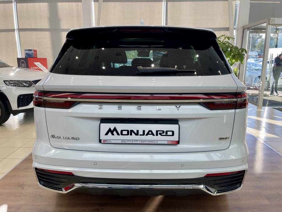 Автомобиль Geely Monjaro