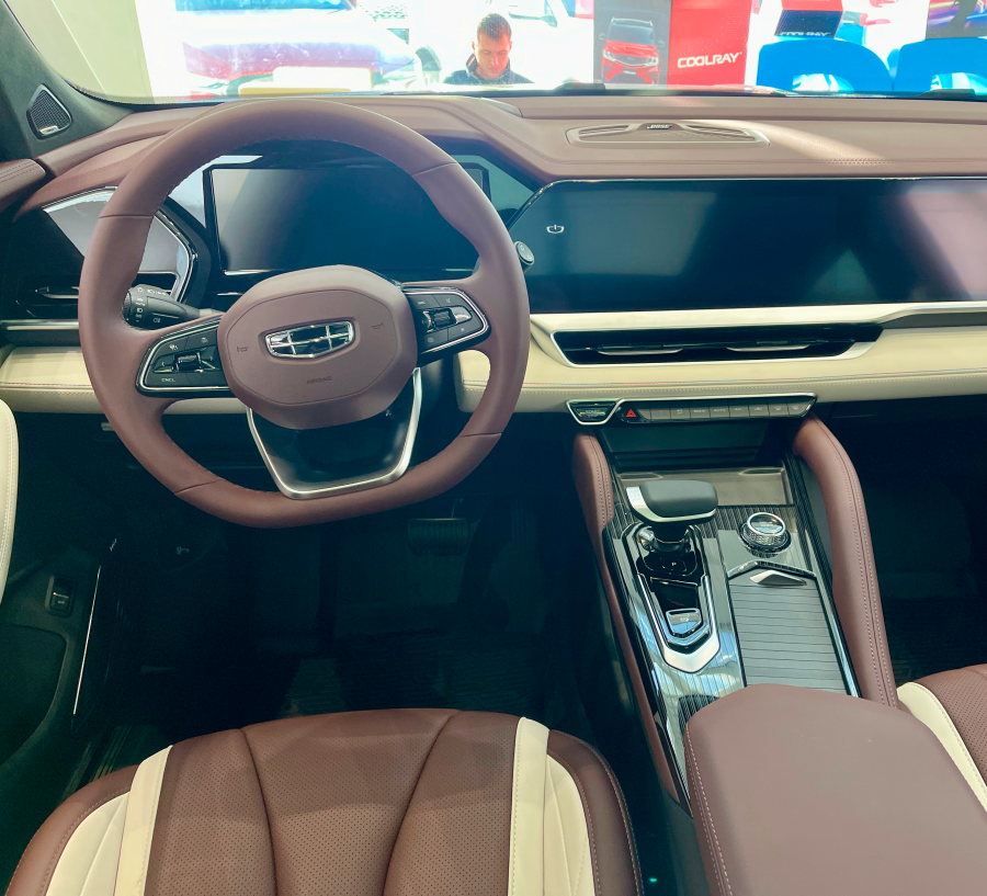 Автомобиль Geely Monjaro Exclusive