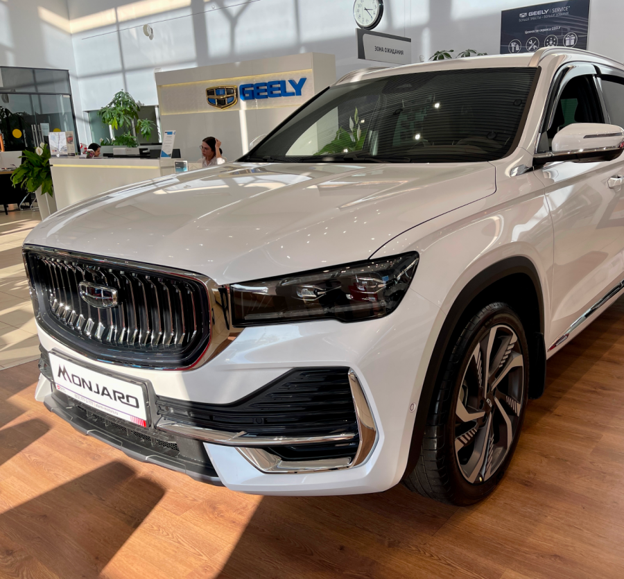 Автомобиль Geely Monjaro Exclusive